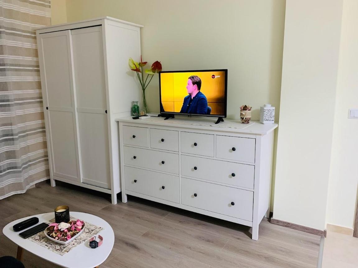 דירות ביאלה Kiwi Gardens מראה חיצוני תמונה